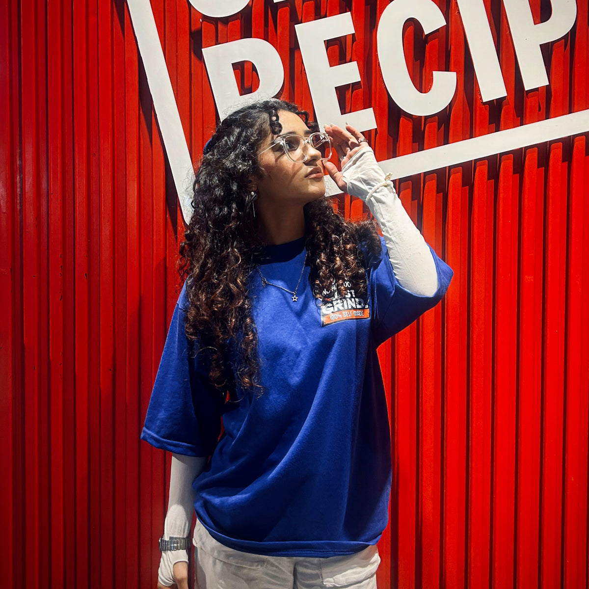ALONE OVERSIZED TEE