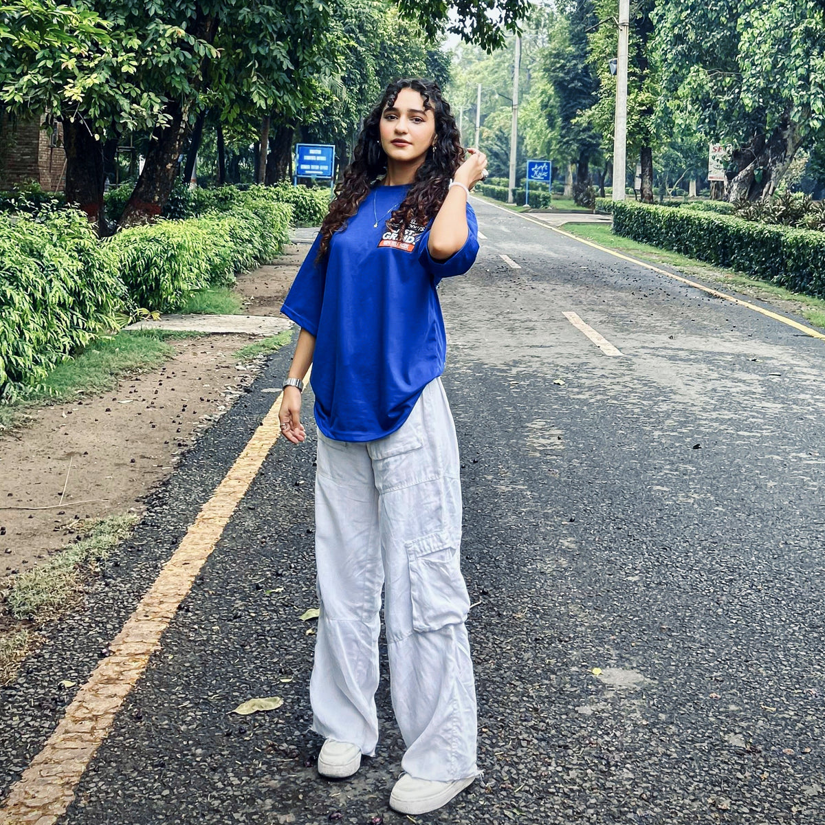 ALONE OVERSIZED TEE